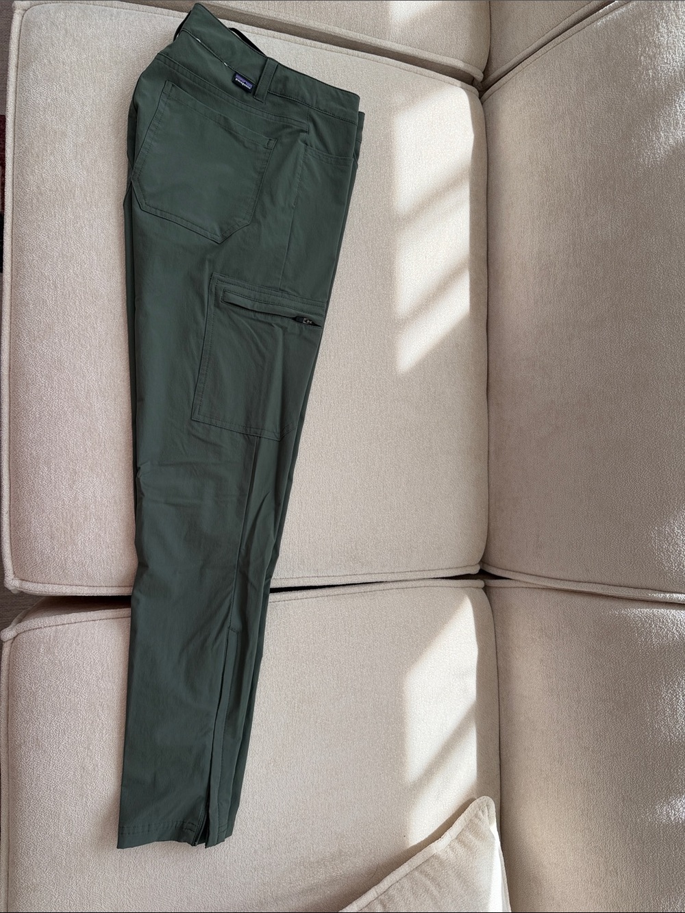 Patagonia Women's Olive Green Straight-Leg Cargo Pants